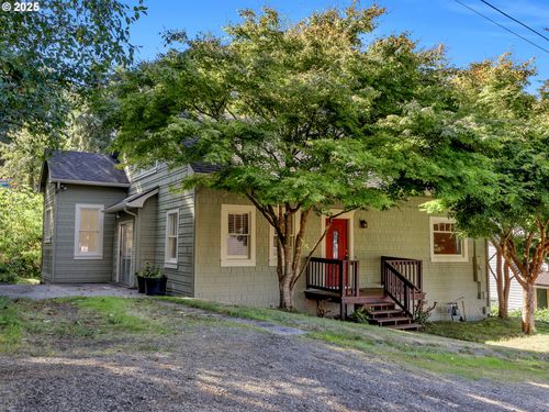 663 29th St, Astoria, OR, 97103-2803 | Card Image