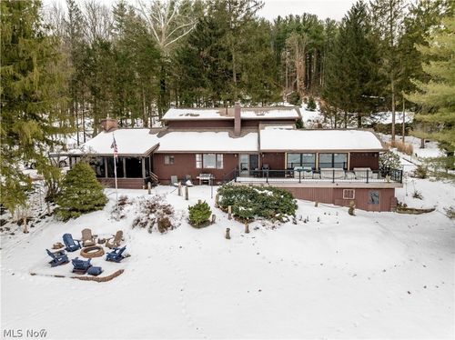 9707 Lakewood Dr Ne, Mineral City, OH, 44656-9087 | Card Image