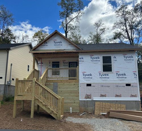 1417 Varnell Ave Ne, Roanoke, VA, 24012-5926 | Card Image