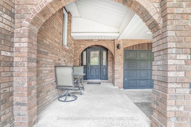 115 Mckee Rd, House other with 4 bedrooms, 4 bathrooms and 4 parking in Deep River ON | Image 5