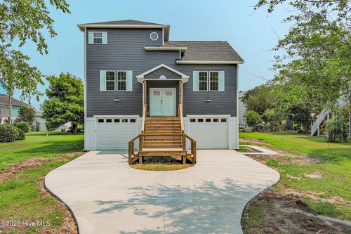 170 Grandview Dr, Sneads Ferry, NC, 28460-7527 | Card Image