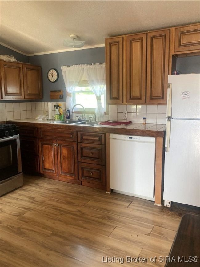 3963 Linda Dr Sw, Home with 3 bedrooms, 2 bathrooms and null parking in Corydon IN | Image 9