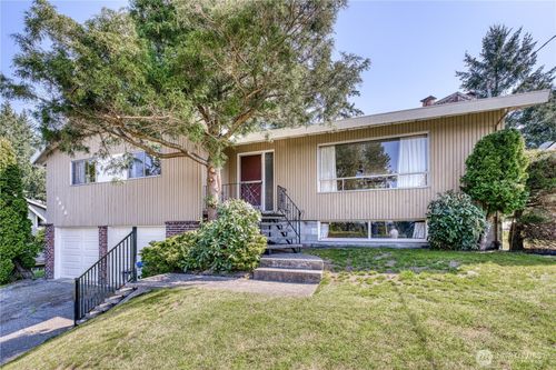 3828 Harbel Dr Ne, Bremerton, WA, 98310-4730 | Card Image
