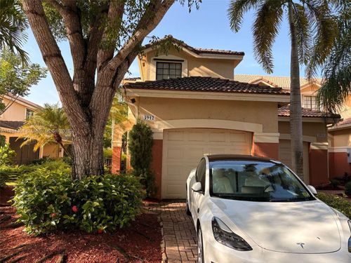 3912-3912 Tree Top Dr, Weston, FL, 33332-2148 | Card Image