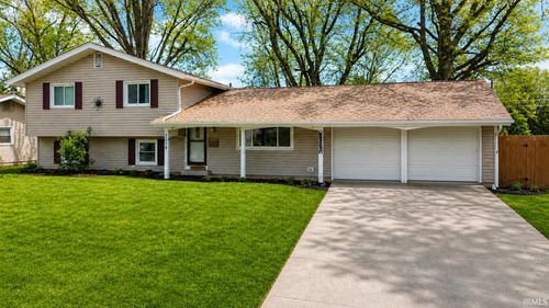 5019 Devonshire Dr, Fort Wayne, IN, 46806-3422 | Card Image