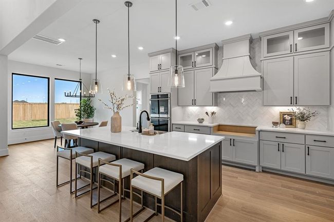 7727 Red Damsel Pl, House other with 4 bedrooms, 5 bathrooms and 3 parking in Fulshear TX | Image 6