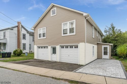 66 Carpenter St, Milford, NJ, 08848-1307 | Card Image