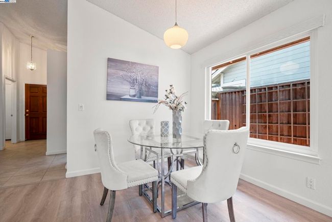 139 Justin Cir, House other with 3 bedrooms, 2 bathrooms and 2 parking in Alameda CA | Image 11