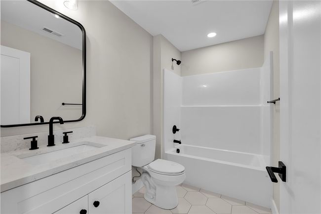 109 Old Fork School Rd, House other with 3 bedrooms, 3 bathrooms and null parking in Townville SC | Image 22