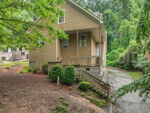 930 Hall St Nw, Atlanta, GA, 30318-4715 | Card Image