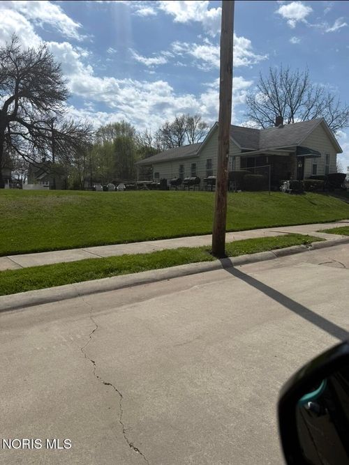 819 Blum Street, Toledo, OH, 43607 | Card Image