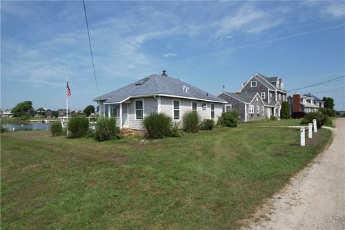24 Peninsula Rd, South Kingstown, RI, 02879-7007 | Card Image
