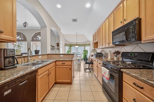 16827 Newlight Bend Dr, Houston, TX, 77095-7268 | Card Image