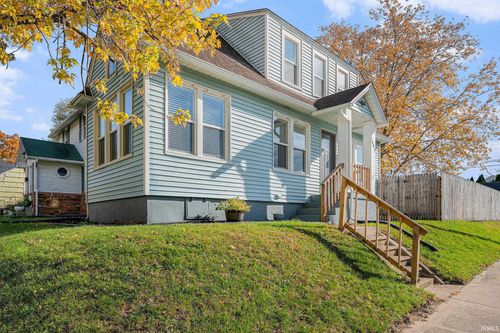 1801 Linden Ave, Mishawaka, IN, 46544-2625 | Card Image