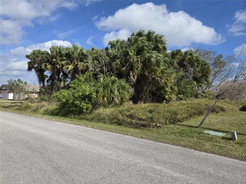 25 Christopher Ct, PALM COAST, FL, 32137-8365 | Card Image