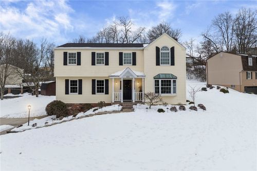 4935 Field Acres Dr, Gibsonia, PA, 15044-8307 | Card Image