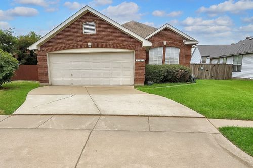 3817 Seminole Ct, Carrollton, TX, 75007-6252 | Card Image