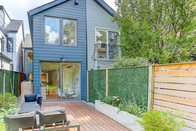 14 Marion St, House attached with 3 bedrooms, 3 bathrooms and null parking in Toronto ON | Image 38