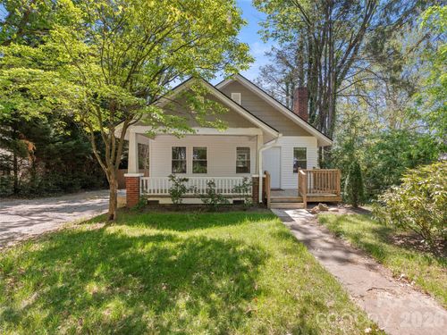 926 W Chapel Rd, Asheville, NC, 28803-2852 | Card Image