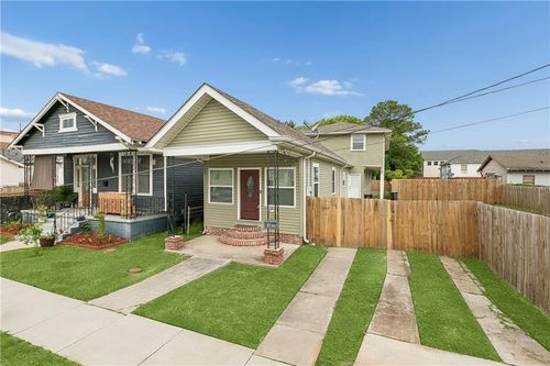 3020 Burdette St, New Orleans, LA, 70125-2518 | Card Image