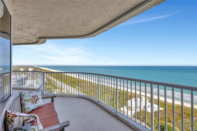 APT-2-3 - 5051 N Highway A1a, House attached with 4 bedrooms, 4 bathrooms and null parking in Hutchinson Island FL | Image 27