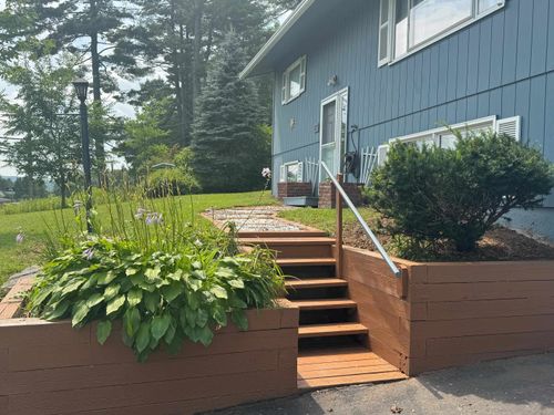 271 Berlin St, Montpelier, VT, 05602-8322 | Card Image