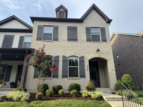 229 Claremont Ct, Gallatin, TN, 37066-1758 | Card Image