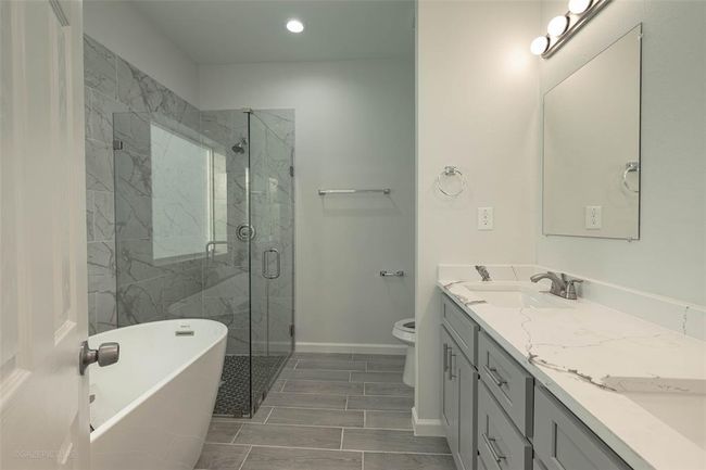 20733 Emerald St, House other with 4 bedrooms, 2 bathrooms and null parking in Prairie View TX | Image 12