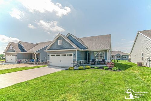 8265 Grande Lake Cir, Temperance, MI, 48182-3328 | Card Image