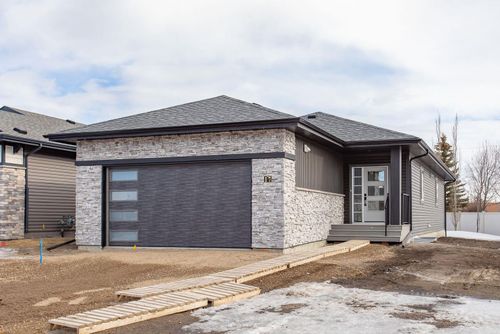 17 Tindale Pl, Red Deer, AB, T4P0T8 | Card Image