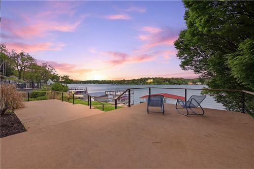 70 M St, Lake Lotawana, MO, 64086-9441 | Card Image