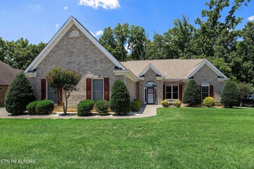 640 Windward Pt, Lenoir City, TN, 37772-4576 | Card Image