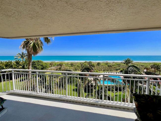 APT-404 - 3880 N Highway A1a, Condo with 2 bedrooms, 2 bathrooms and null parking in Hutchinson Island FL | Image 10