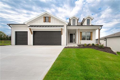 4855 Nw Martin Dr, Riverside, MO, 64151 | Card Image