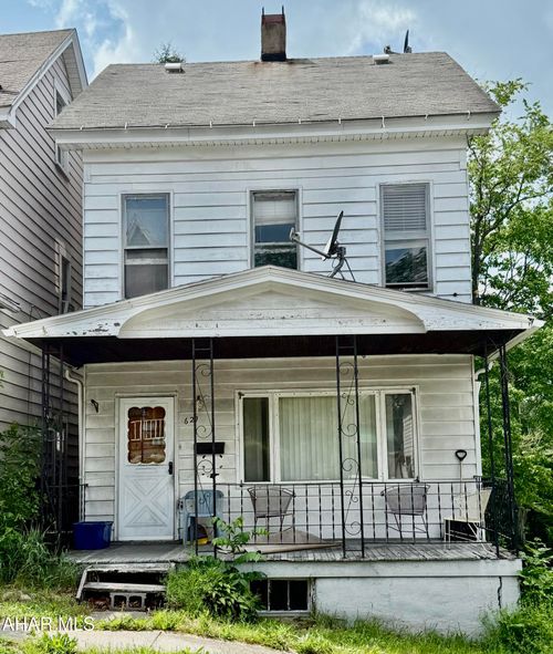 621 N 10th Ave, ALTOONA, PA, 16601-5733 | Card Image