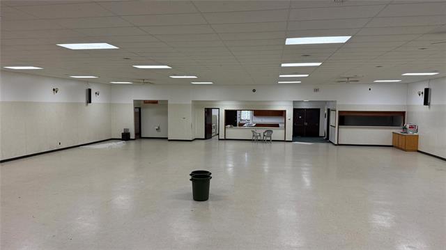 Commercial Sale in Camper 4