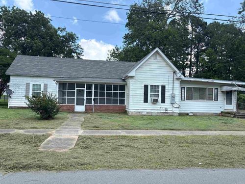 303 Reynolds St, Lonoke, AR, 72086-3258 | Card Image