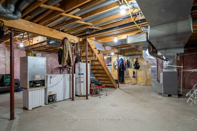 2492 County Rd 41, House other with 3 bedrooms, 2 bathrooms and 6 parking in Roblin ON | Image 22