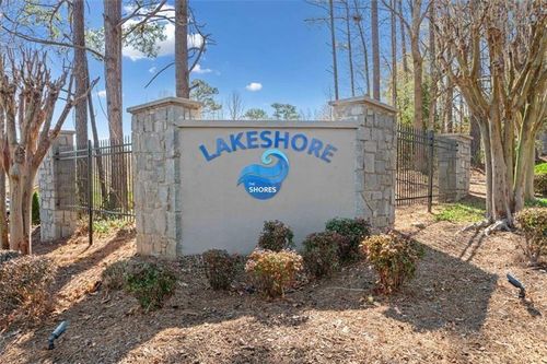 826 Shore Dr, Lithonia, GA, 30058-9004 | Card Image