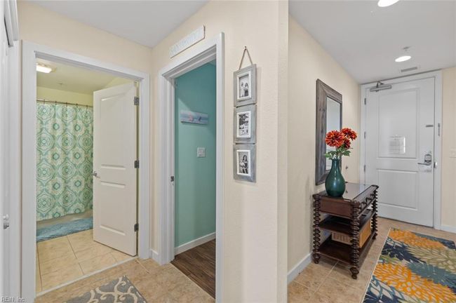 APT-121B - 3738 Sandpiper Rd, House attached with 2 bedrooms, 2 bathrooms and null parking in Virginia Beach VA | Image 35