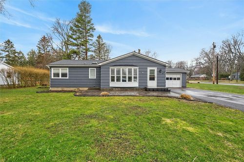 667 Hard Rd, Webster, NY, 14580-8927 | Card Image