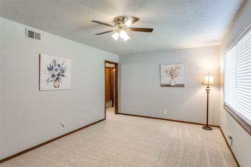 2308 S Mansfield St, Del City, OK, 73115-1564 | Card Image