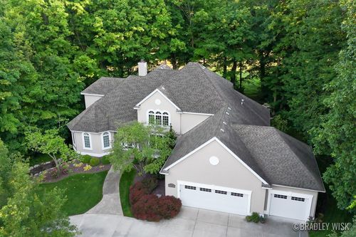 7950 Byron Station Court Sw, Byron Township, MI, 49315 | Card Image