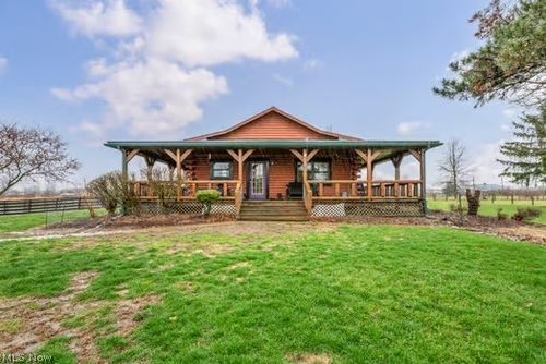 225 Township Road 581, Sullivan, OH, 44880-9720 | Card Image