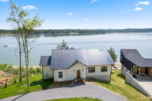 1315 Still Mountain Way, Dandridge, TN, 37725-2025 | Card Image