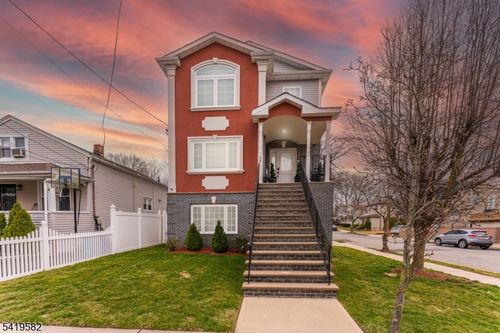 38 Center St, Belleville, NJ, 07109-1713 | Card Image