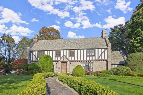 15 Westway, Bronxville, NY, 10708-4312 | Card Image