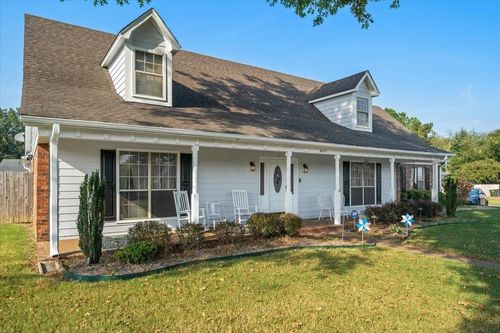 6870 Deerfield Rd, Bartlett, TN, 38135-3083 | Card Image