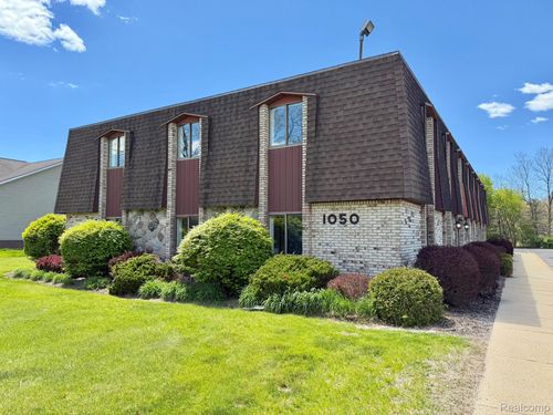 101-1050 S Milford Road, Highland Charter Township, MI, 48357 | Card Image