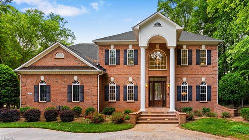 344 Lake Point Ln, Belews Creek, NC, 27009-9207 | Card Image